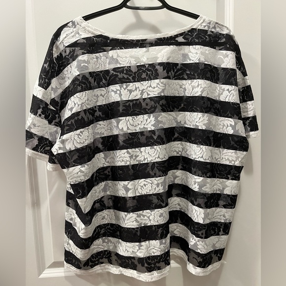 Fancy sheer t shirt - Picture 3 of 6